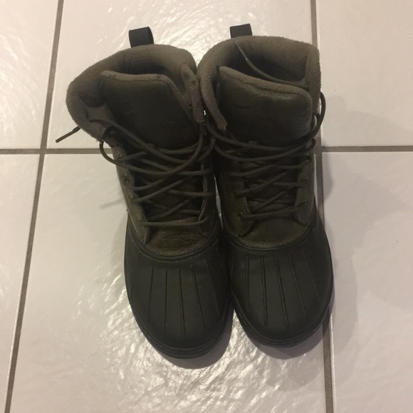 nike acg boots olive green